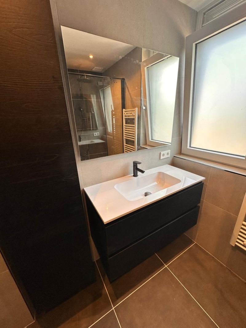 Badkamerrenovatie – afwerking (16)