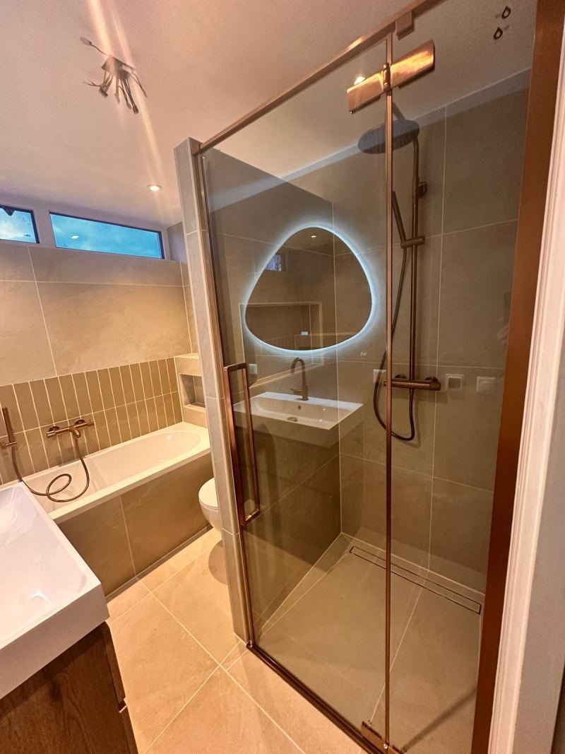 Badkamerrenovatie – afwerking (5)