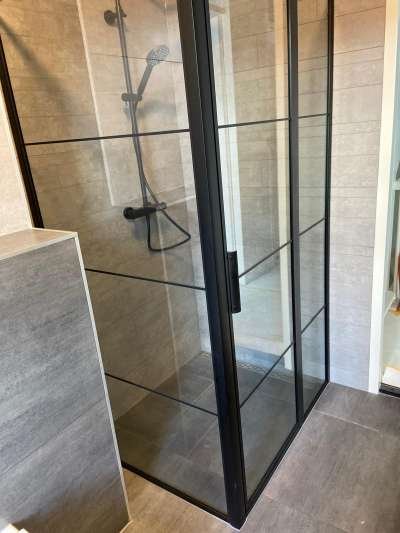 Badkamerrenovatie – afwerking (2)